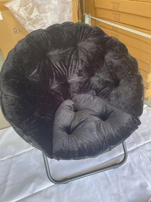 Quarto de mesa, cadeira de lua, estilo de design moderno