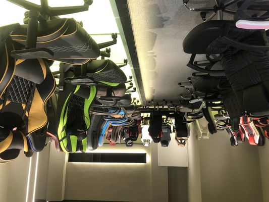 Assento de braço ajustável em altura cadeira de jogos LED RGB com estilo giratório de massagem e alto-falantes